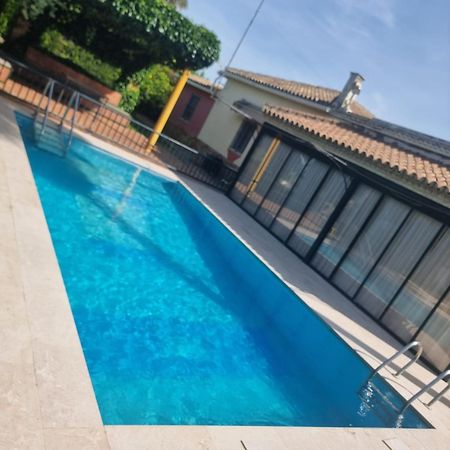 Casa Villa Ladi Umbrete Kültér fotó