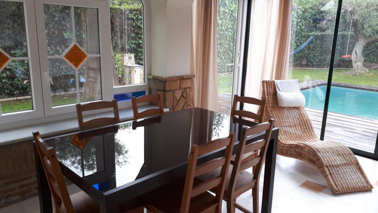 Casa Villa Ladi Umbrete Kültér fotó