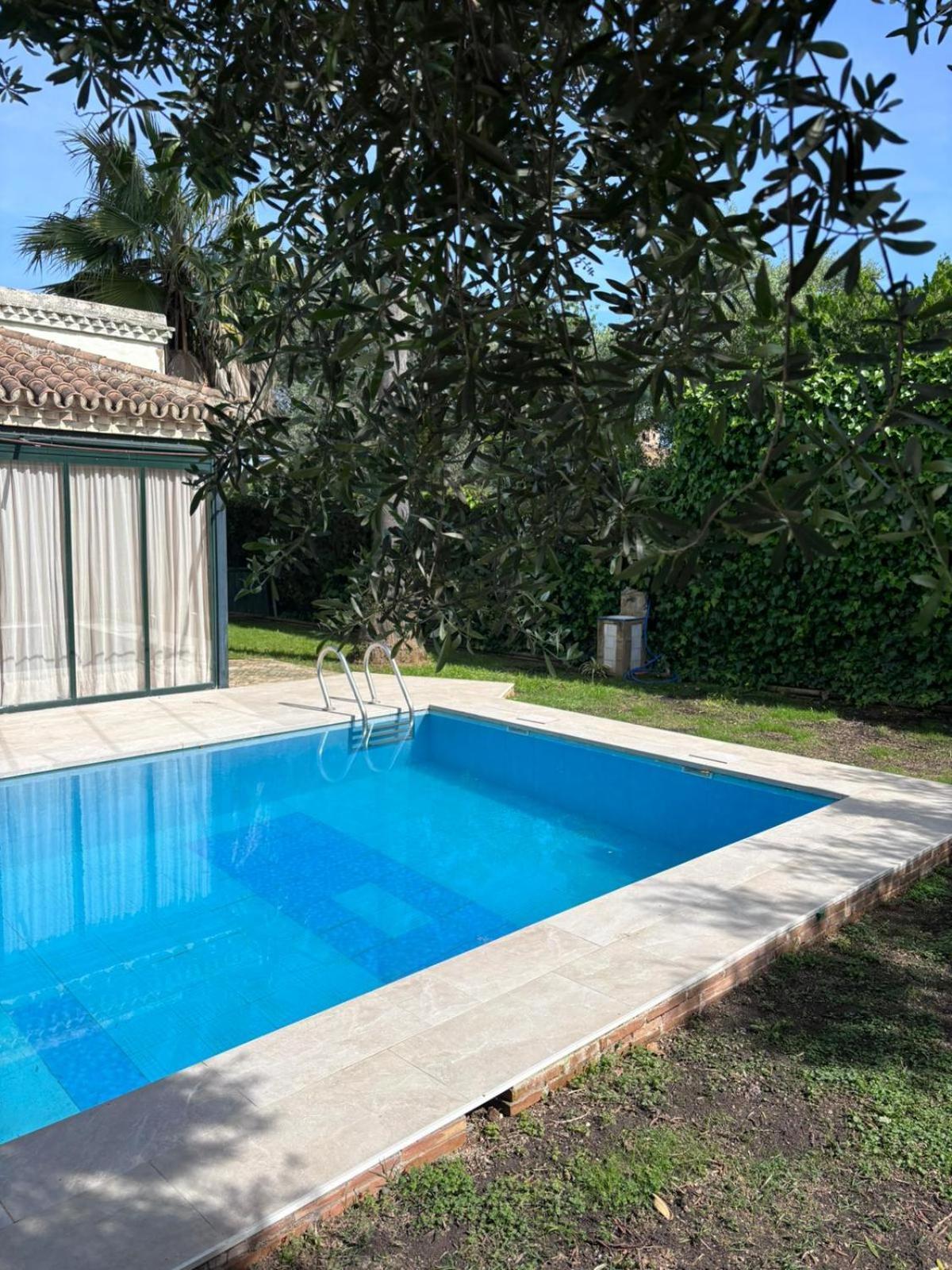 Casa Villa Ladi Umbrete Kültér fotó